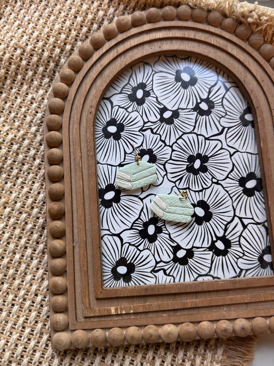 Mint Lace Books