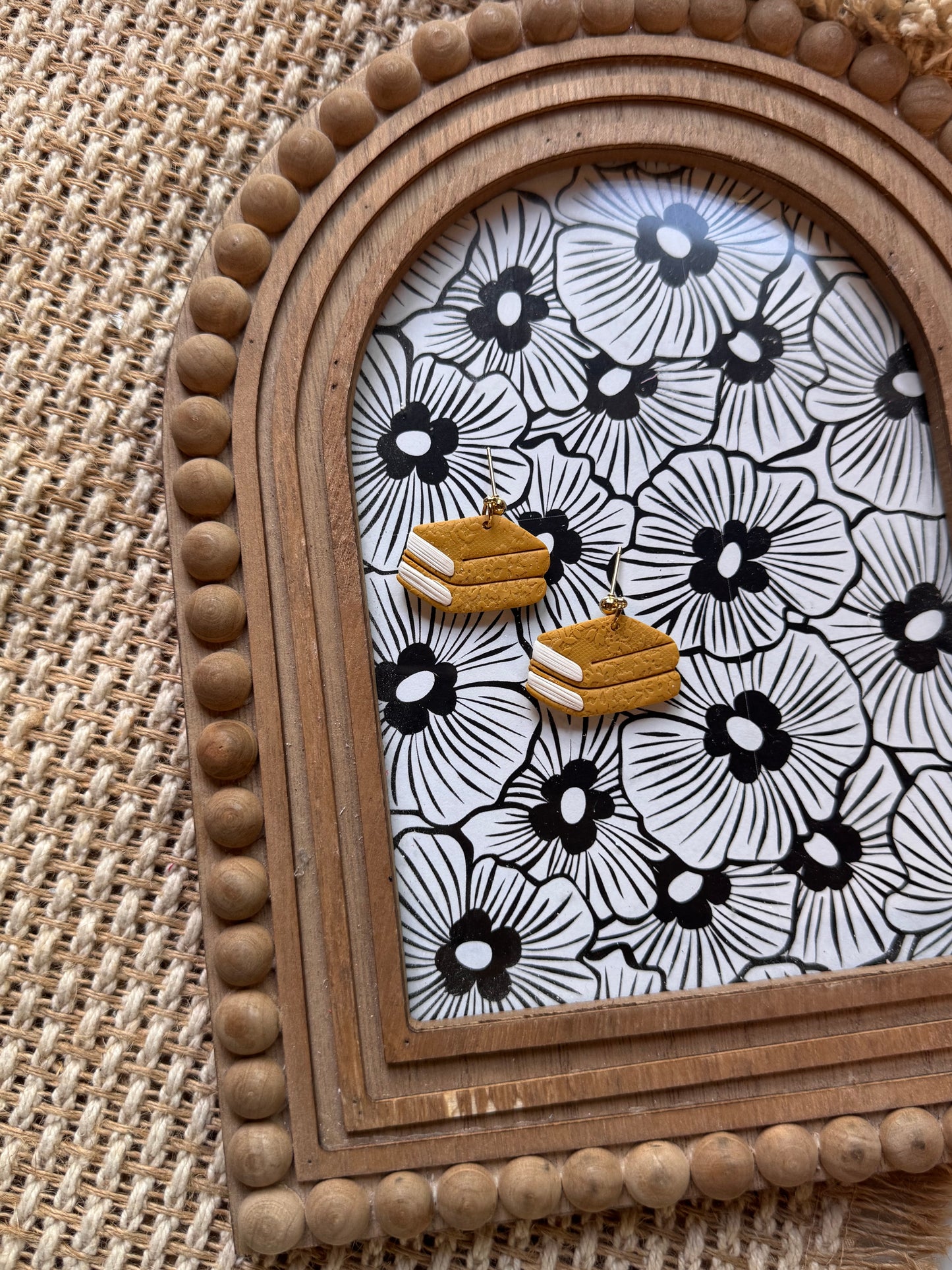 Yellow Lace Books